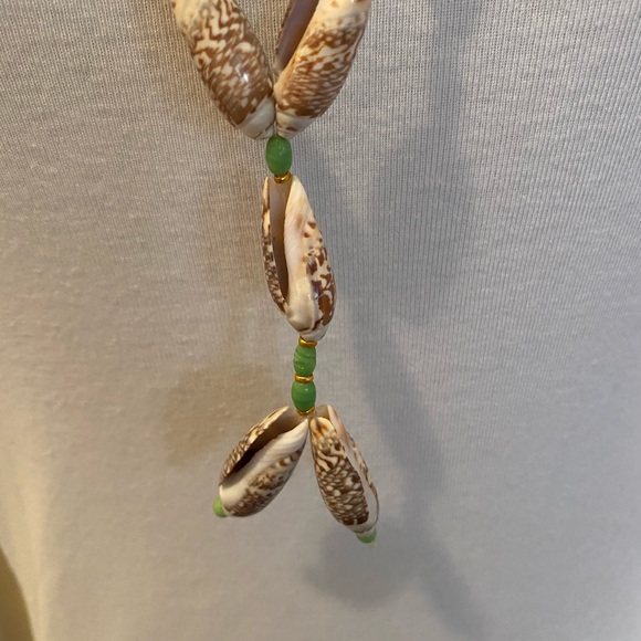 COPY - Olive Sea Shell Necklace with Green and Gold Beads - Picture 4 of 15